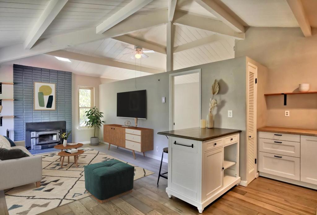 206 Hilton Drive, Boulder Creek