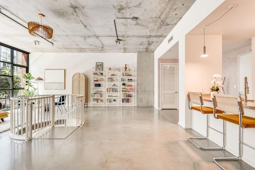 1050 Island Avenue 108, San Diego