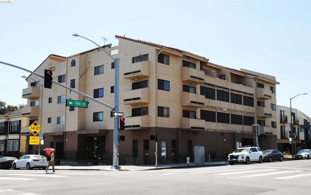 625 Madison St # 107, Oakland