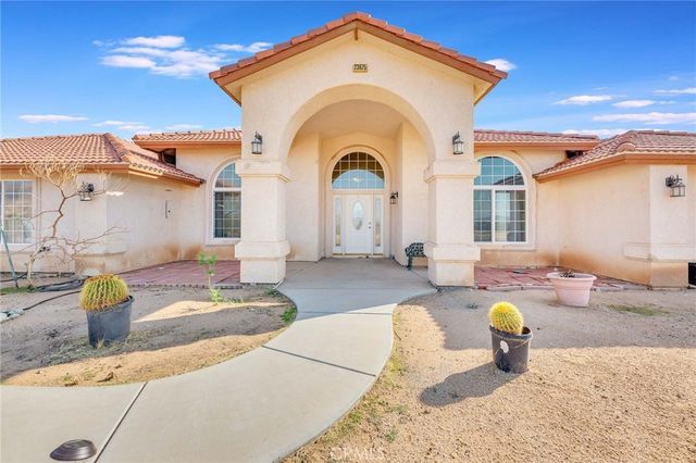 23675 Colony Road, Apple Valley
