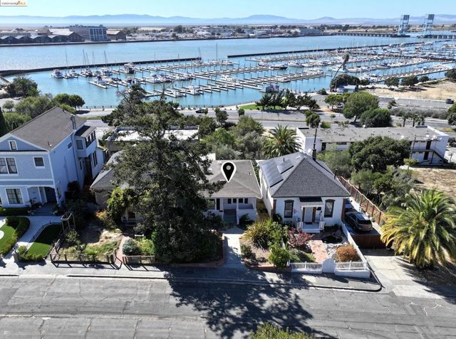 309 Trinity St, Vallejo