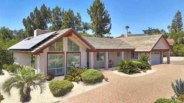 10700 Meadow Glen Way E, Escondido