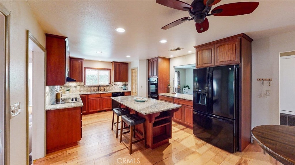 Photo of Listing #SN24190575