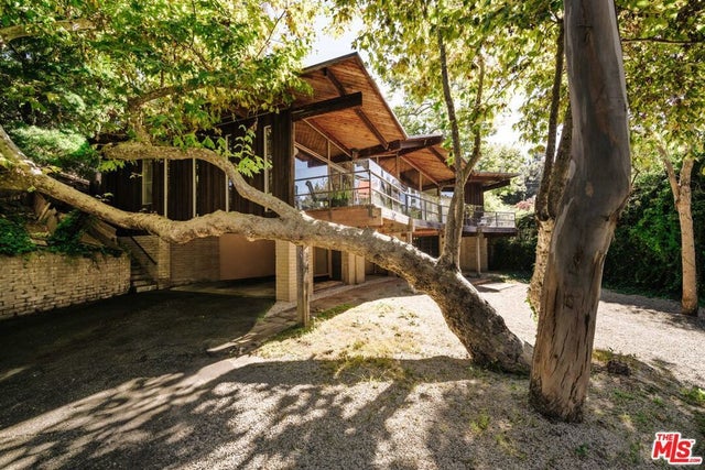 630 Hightree Road, Santa Monica