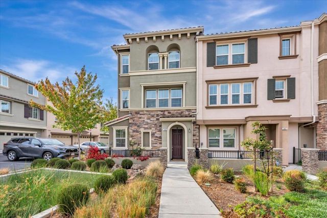 309 Fanuncio Lane, Hayward