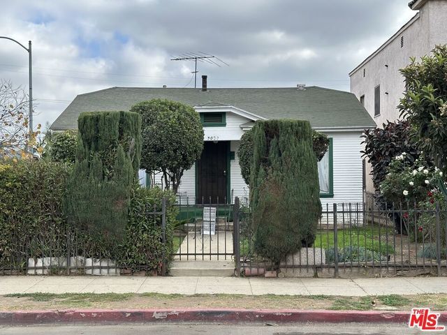 3000 Van Buren Place, Los Angeles