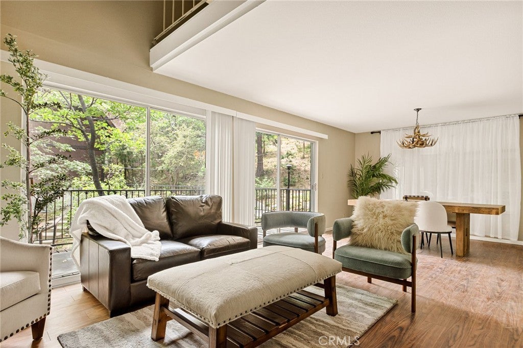 Photo of Listing #IG24243920