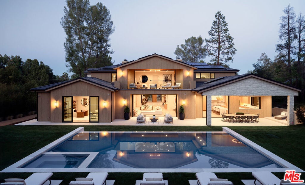 Photo of Listing #24469159