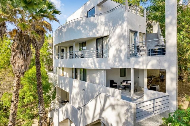 4939 Medina Drive, Woodland Hills