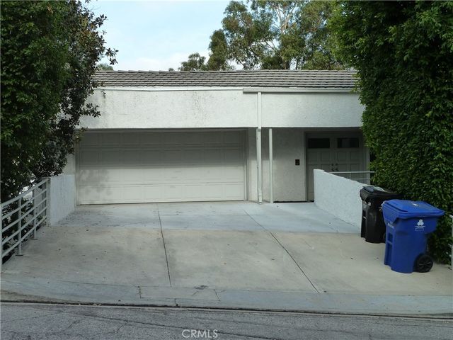 4939 Medina Drive, Woodland Hills
