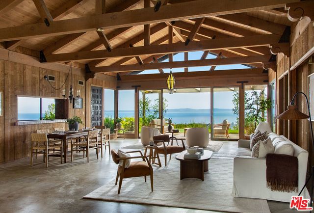 2200 Bella Vista Drive, Montecito