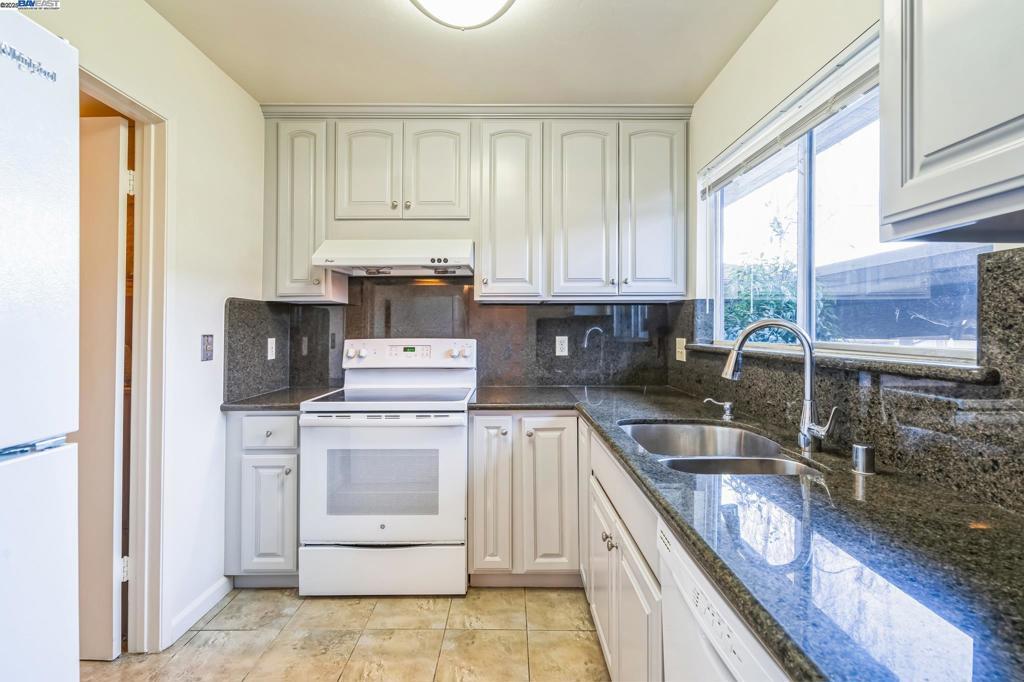 Photo of Listing #41082233