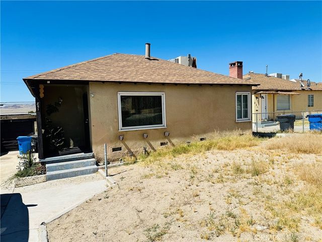 851 Flora Street, Barstow