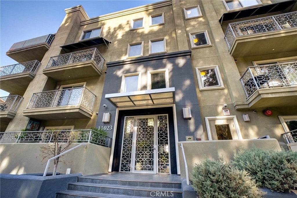 Photo of Listing #SR25003571