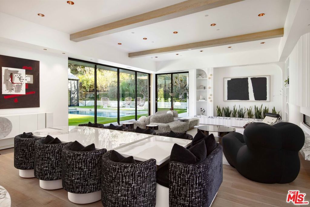 Photo of Listing #25475591