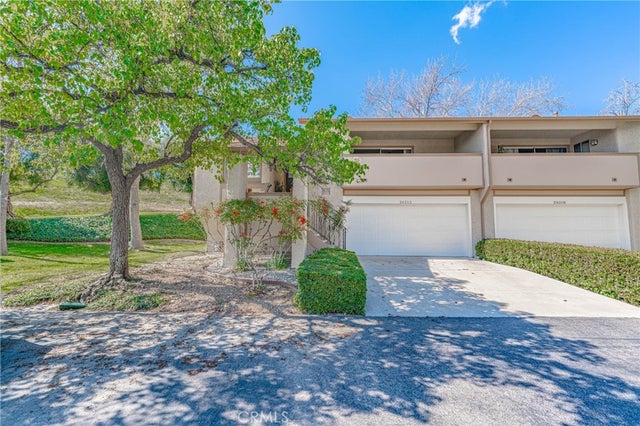 26212 Rainbow Glen Drive, Newhall