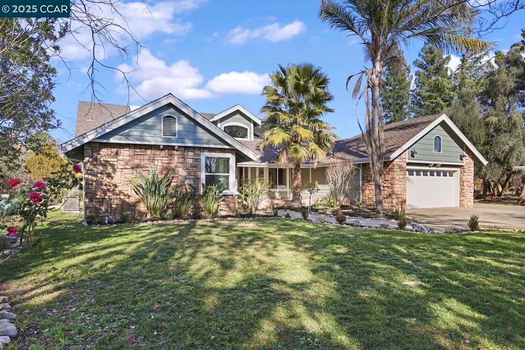 Photo of Listing #41083351