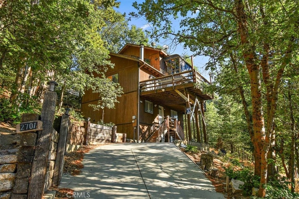 Photo of Listing #IV25017291