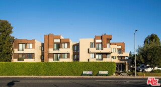 Photo of Listing #25491283