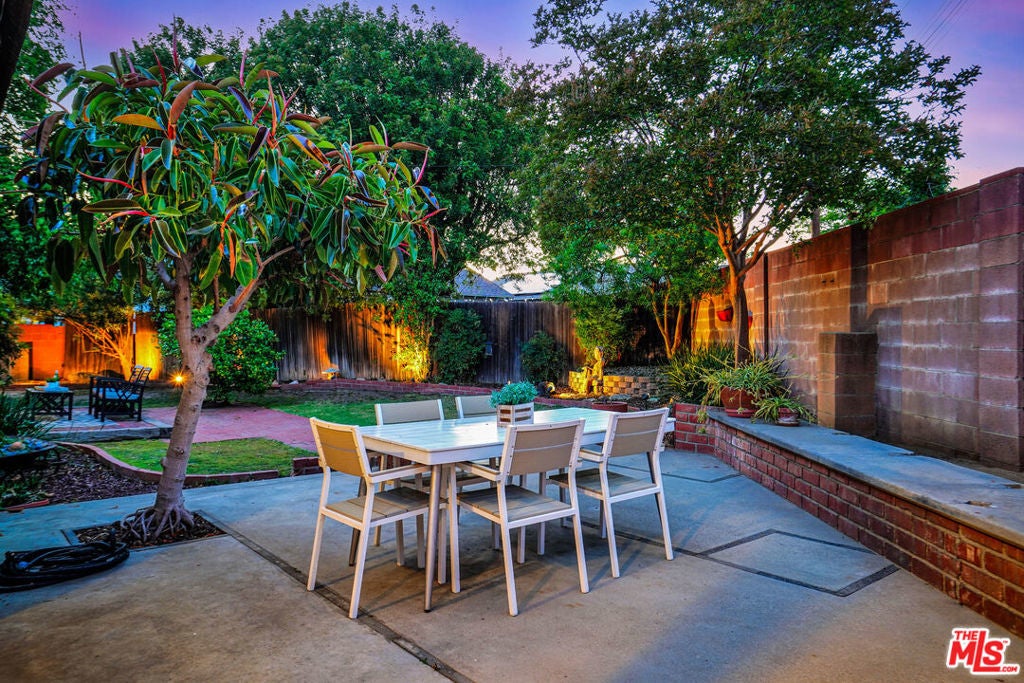 Photo of Listing #25488139