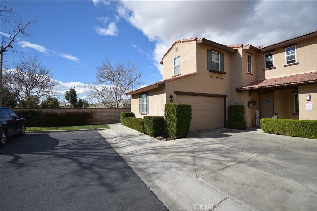 1608 Queen Palm Court, Perris