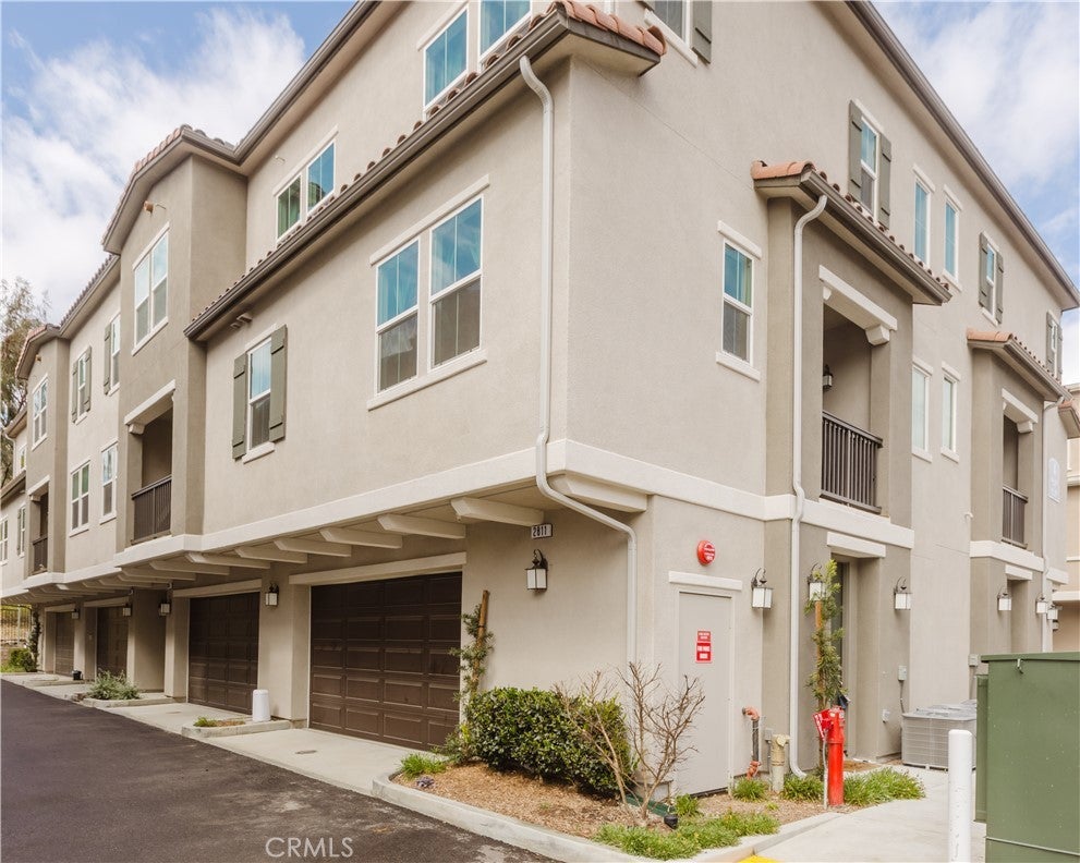 Photo of Listing #SR25024171