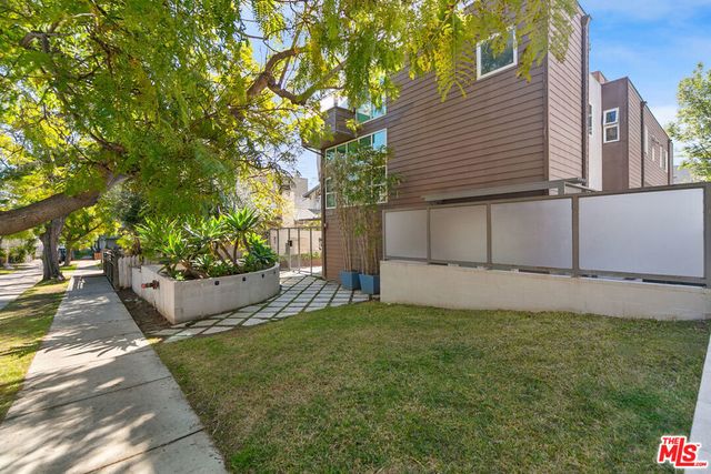 1228 21st Street # A, Santa Monica