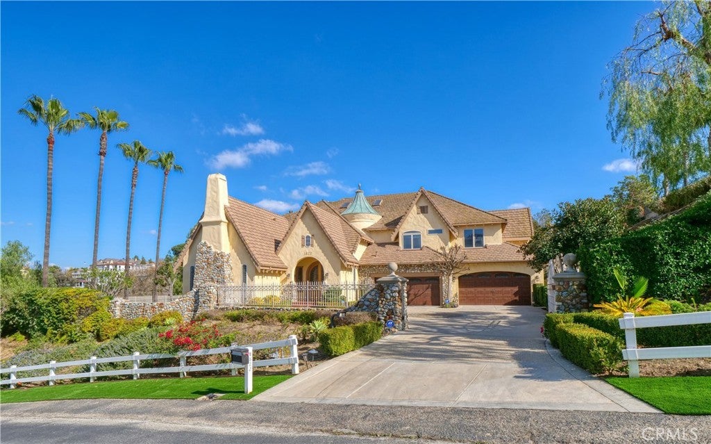 Photo of Listing #TR25029175