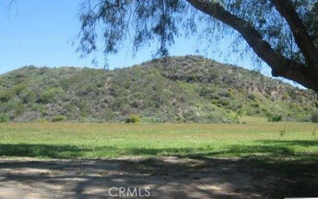 15840 Sierra Highway, Canyon Country