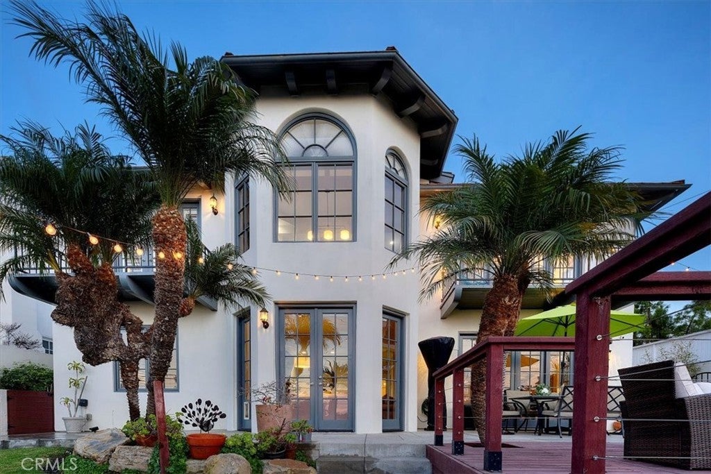 2121 Palos Verdes Drive