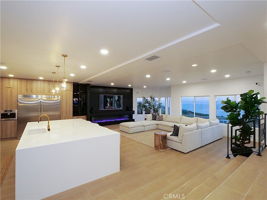 Photo of Listing #PV25030583