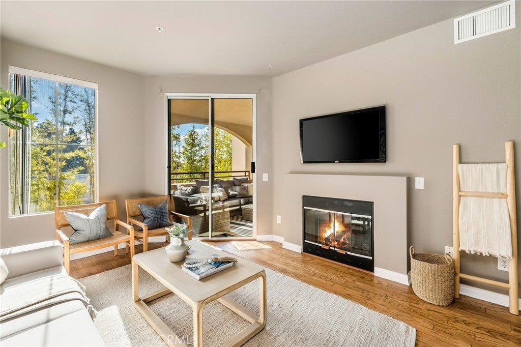 1301 Cabrillo Ave. 317