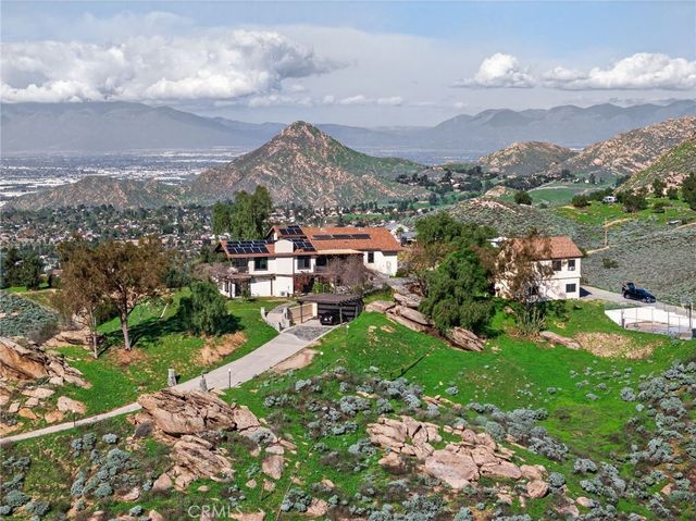 20682 Hill Top Drive, Riverside