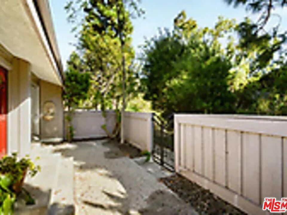 Photo of Listing #25499135