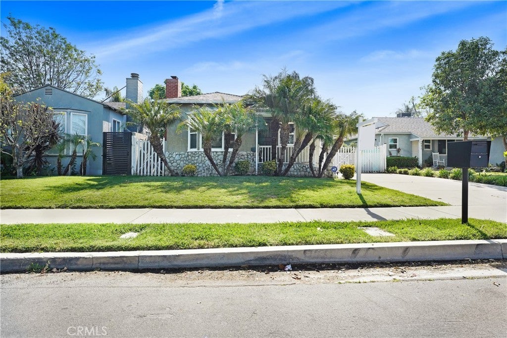 Photo of Listing #SR25036090