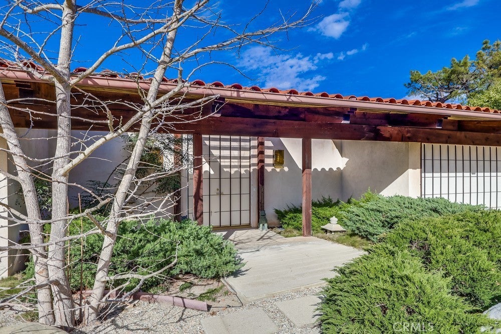 2229 Via Cerritos