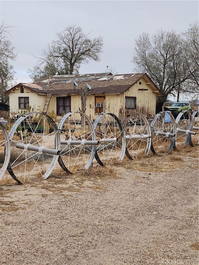 34981 Piute Road, Newberry Springs