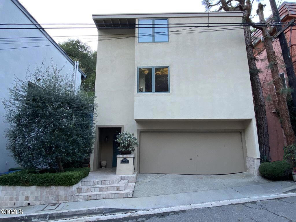 Photo of Listing #V1-28274