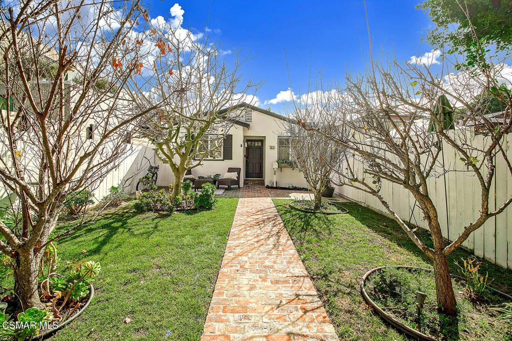760 Rosecrans Avenue