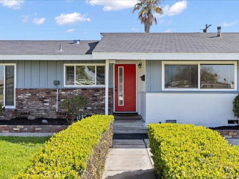 Photo of Listing #IV25042037