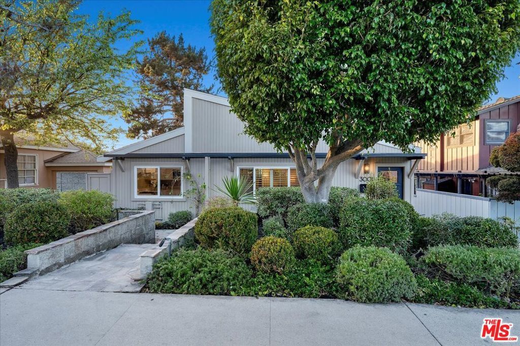 3001 N Valley Drive