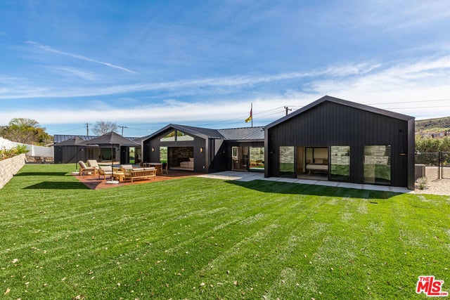 5259 Lewis Road, Agoura Hills