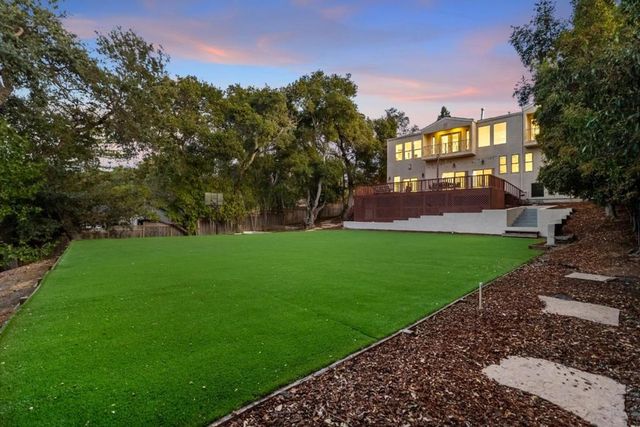 303 Lakeview Way, Redwood City
