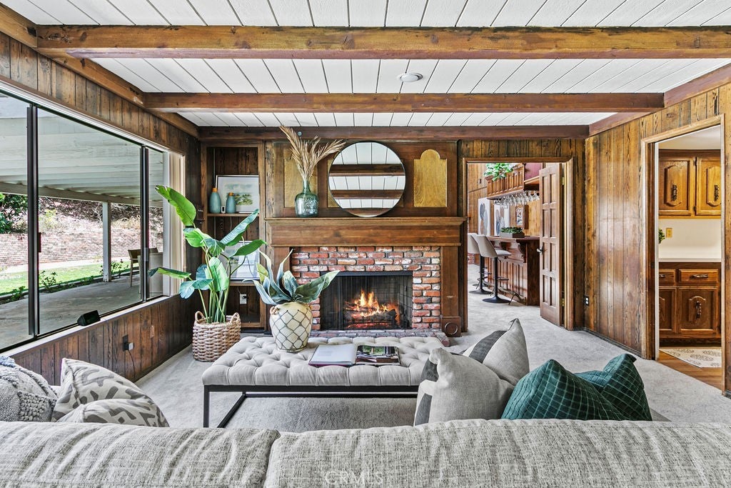 19111 Ridgeview Road, Villa Park