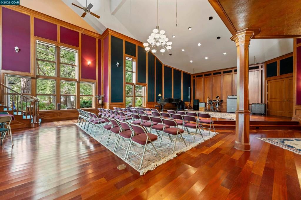 Photo of Listing #41088413