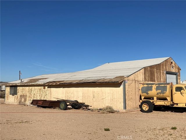 35127 Condor Road, Newberry Springs