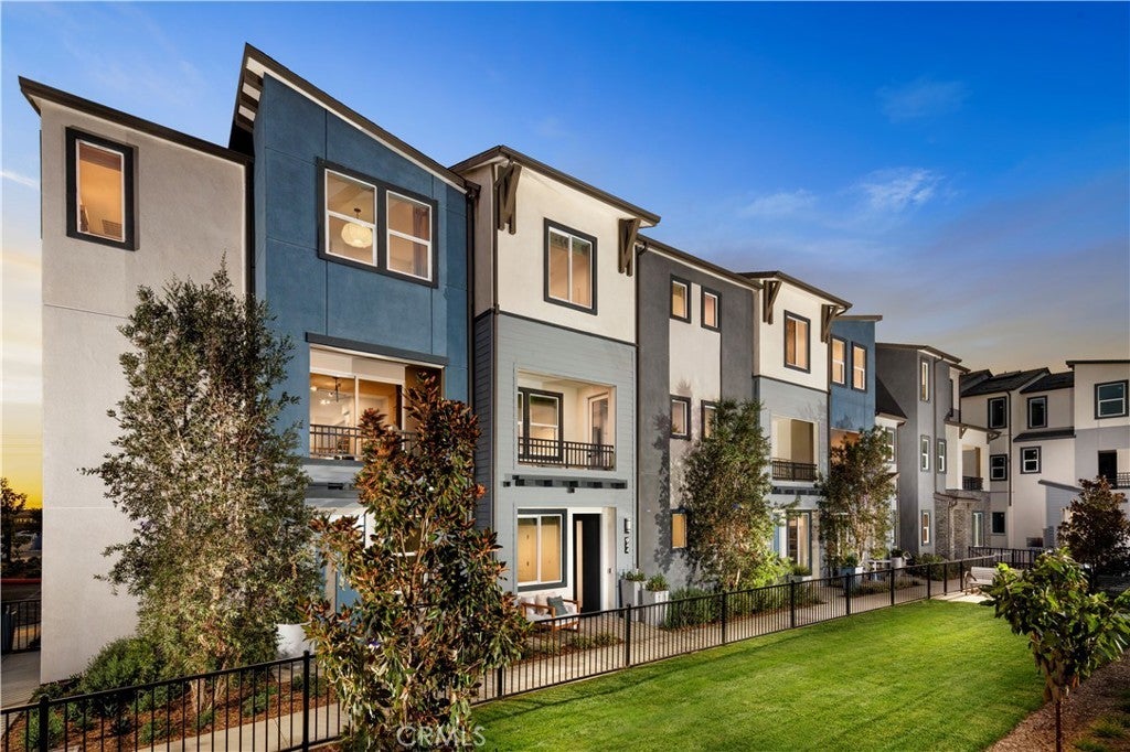 Photo of Listing #OC25047890