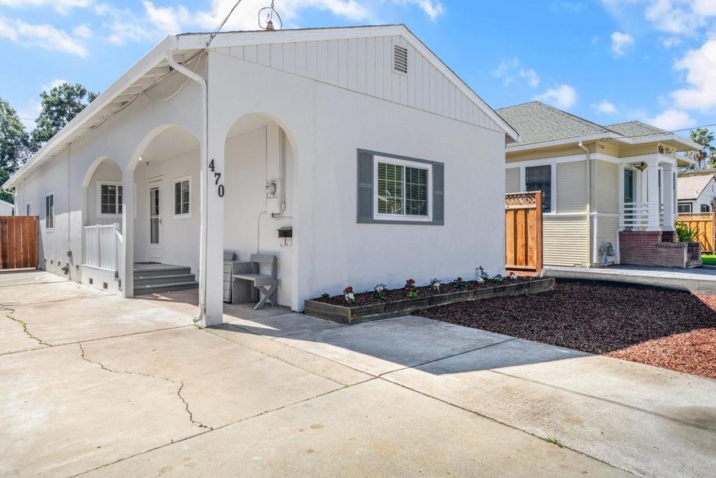 Photo of Listing #ML81997405