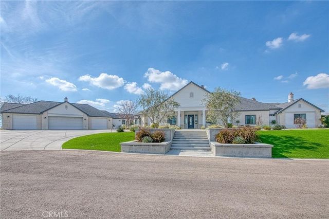 18300 Watts Valley Road, Sanger