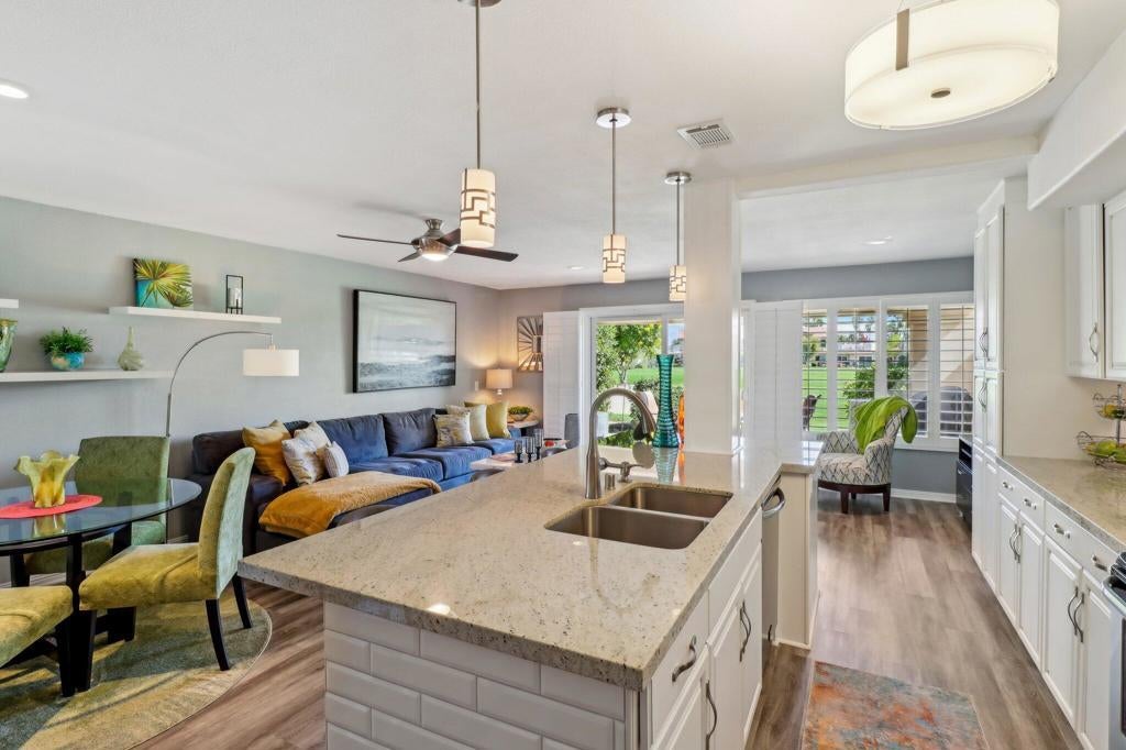 Photo of Listing #219126348DA